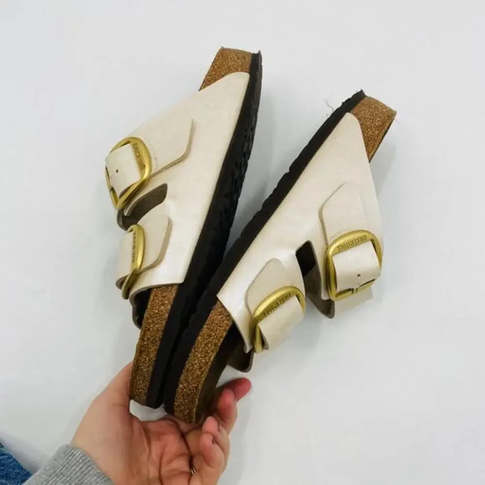 Birkenstock pearl white gold arizona buckle sandals‎